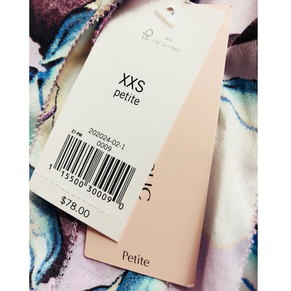 Banana Republic Light Purple Floral Blouse - Picture 3 of 3